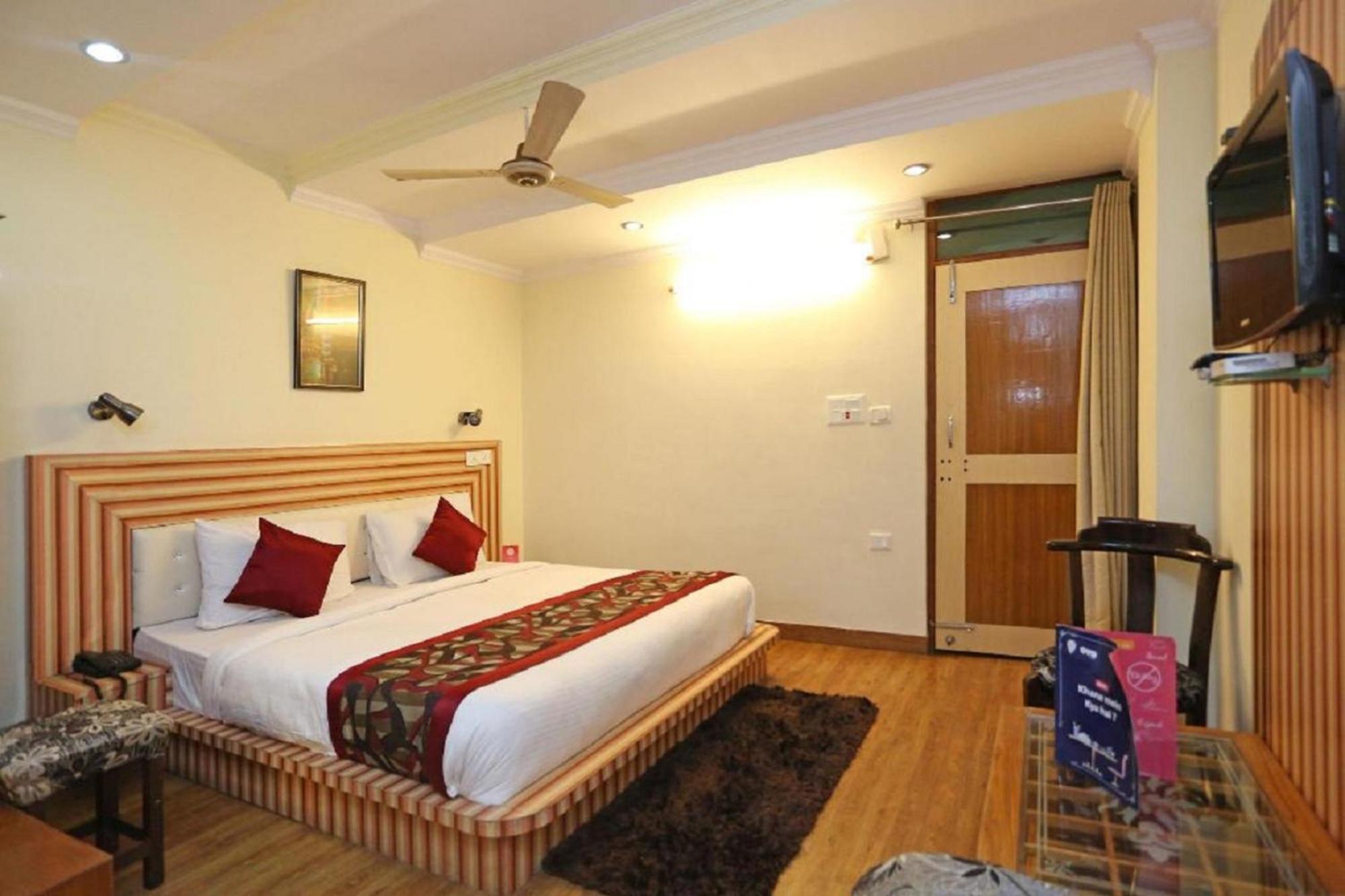 Goroomgo Moon Nainital Near Naini Lake - Parking & Lift Facilities -Hygiene And Spacious Room - Best Seller Buitenkant foto