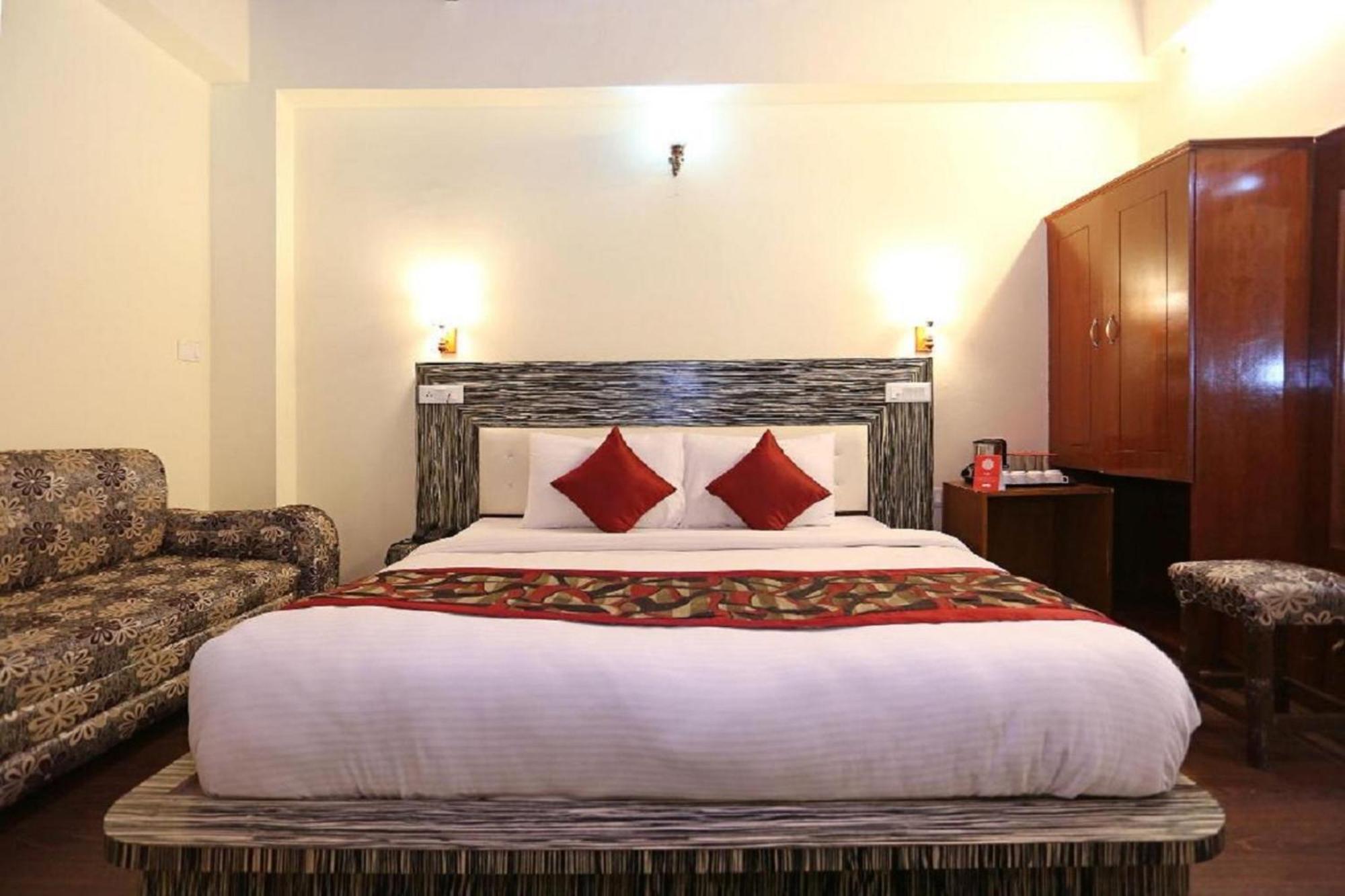 Goroomgo Moon Nainital Near Naini Lake - Parking & Lift Facilities -Hygiene And Spacious Room - Best Seller Buitenkant foto